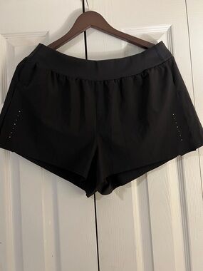 ATHLETA FAST ROUTE RUN SHORT